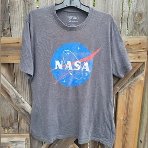 Mens NASA tshirt in good shape size Large